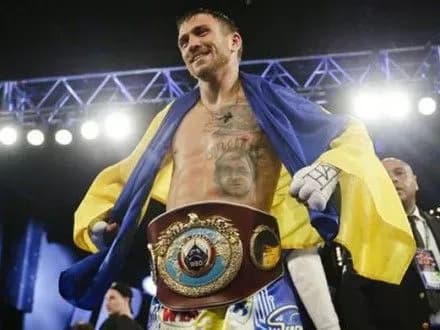 Суперник нового чемпіона світу WBO в напівлегкій вазі В.Ломаченко здався після семи раундів