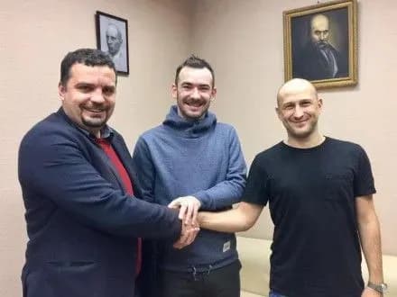 Держкіно: укладено контракт на створення фільму "Ворошиловград"