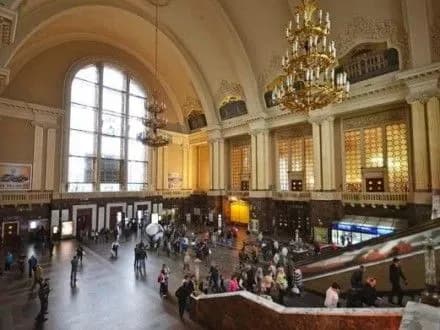 Ескалатор на залізничному вокзалі Києва працюватиме за розкладом до кінця березня