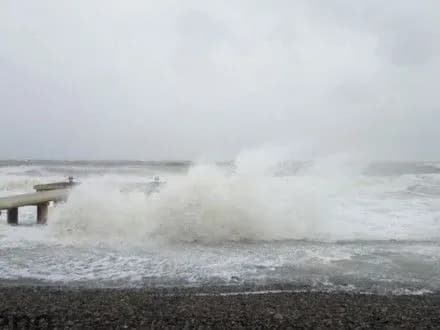 Посилення вітру очікується в акваторії Азовського моря