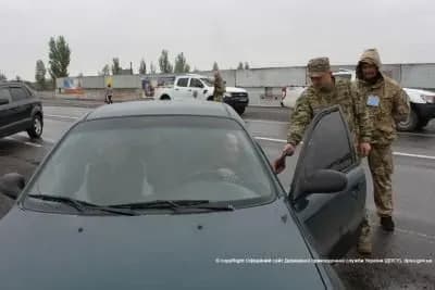 За сутки через КПВВ в зоне АТО проследовало 26,9 тыс. человек