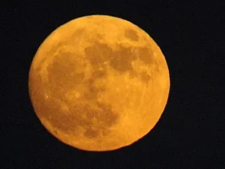 Китай планирует осуществить мягкую посадку спутника на обратной стороне Луны