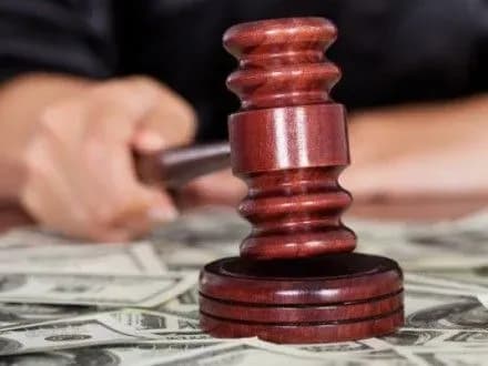 Слідчого поліції судитимуть за хабарництво на Житомирщині