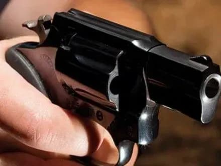 В Киеве на Печерске неизвестный выстрелил в иностранца