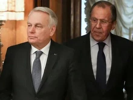 С.Лавров обсудил с главой МИД Франции события в Украине