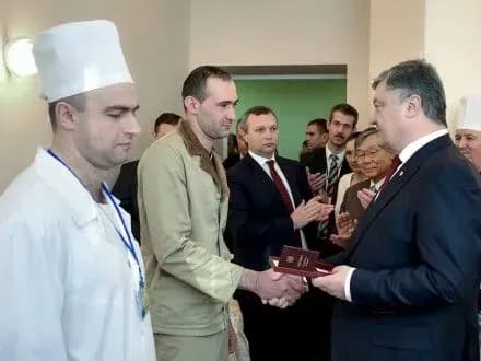 Президент нагородив поранених в зоні АТО прикордонників