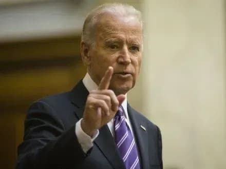 Дж.Байден закликав народ України викорінювати корупцію