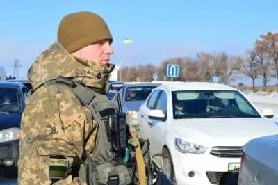 Сегодня на пункте пропуска "Марьинка" образовались очереди из 360 автомобилей