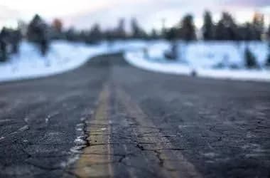 Високий рівень аварійності на дорогах зафіксували у шести областях України