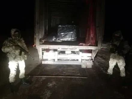 Прикордонники на Одещині затримали партію сигарет на 375 тис. грн