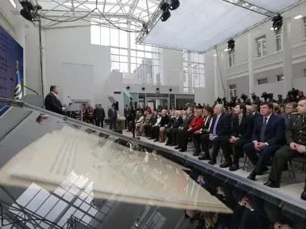 П.Порошенко: як Президент, всіма законними способами протидіятиму спробам дестабілізації в Україні