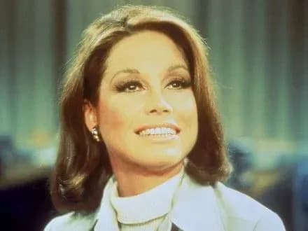 Актриса Мэри Тайлер Мур умерла в госпитале Коннектикута в возрасте 80 лет