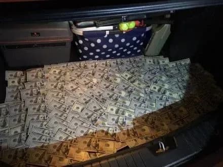 Суддю Солом’янського райсуду Києва та його співучасника затримали на хабарі