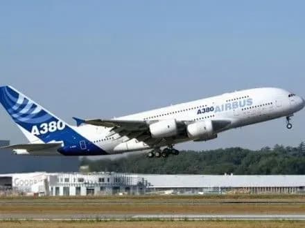 Громадянам Іраку та Ємену заборонили виліт до Нью-Йорка через указ Д.Трампа - ЗМІ