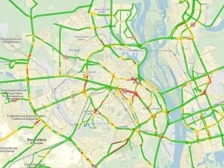 Автомобільні затори в Києві сягнули семи балів
