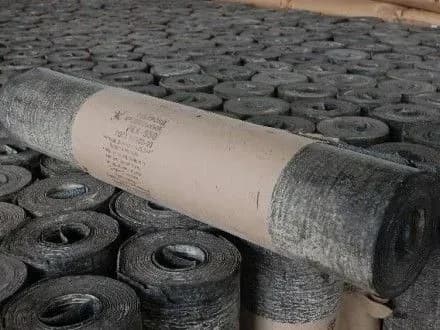 Дніпропетровщина та Миколаївщина відправили в Авдіївку десятки тонн будматеріалів