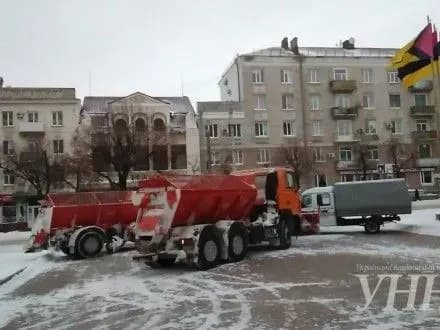 Приобретенную коммунальную технику представили в Кропивницком