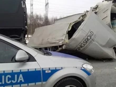 В Польше в ДТП попал автобус американской музыкальной группы