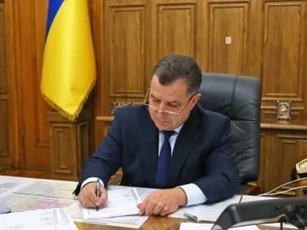 С.Полторак підписав наказ про надання військовим безплатного проїзду на лікування
