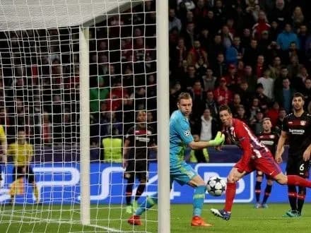 ФК "Атлетіко" в результативному матчі Ліги чемпіонів завдав гостьової поразки "Байєру"