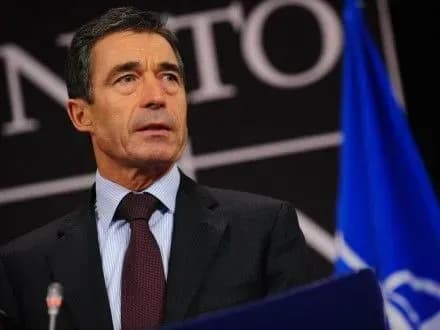 Колишній генсек НАТО назвав чіткою заяву М.Пенса щодо дій Росії в Україні