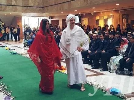 Показ національних костюмів народів світу відбувся у Києві