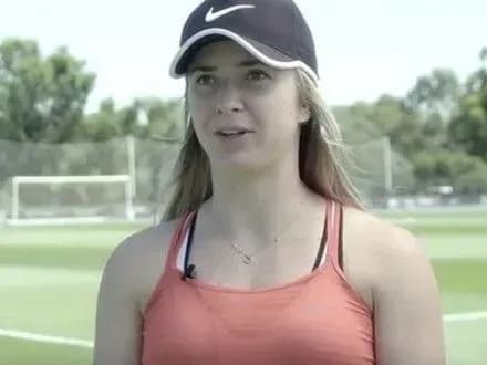 Е.Світоліна і футболістки "Манчестер Сіті" прийняли участь в акції "Будь сильною для змін"