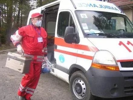 Поранених неподалік Зайцевого волонтерів прооперували, загрози життю немає