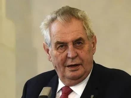 Президент Чехии выступил за отмену санкций против России