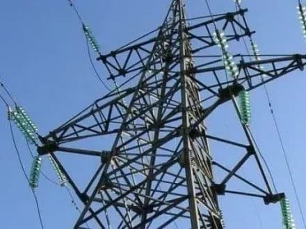 Через обстріли без світла залишились три села на Луганщині