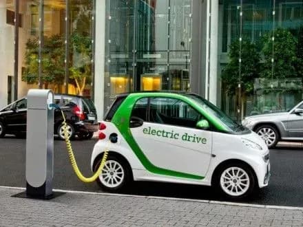 Україна посіла п'яте місце в світі за темпами розвитку ринку електромобілів