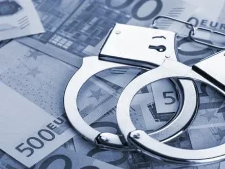 Уряд передасть на затвердження Ради реформ законопроект про службу фінрозслідувань - Прем'єр