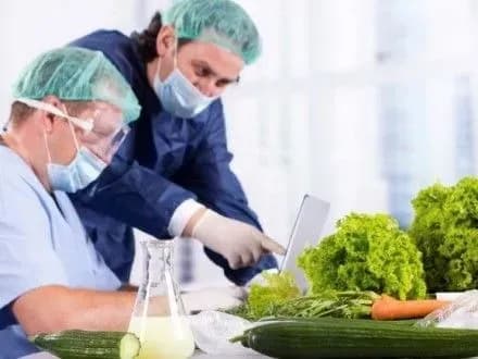 Експерт: Дотримання стандартів якості у продуктах харчування сьогодні в Україні – справа добровільна