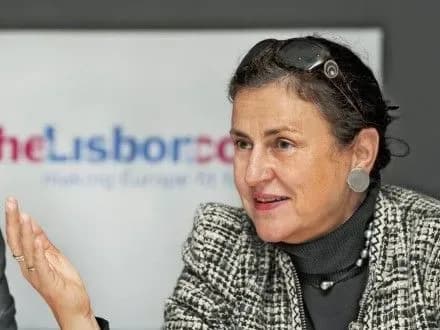 В Єврокомісії розповіли, коли будуть готові виділити Україні 100 млн євро