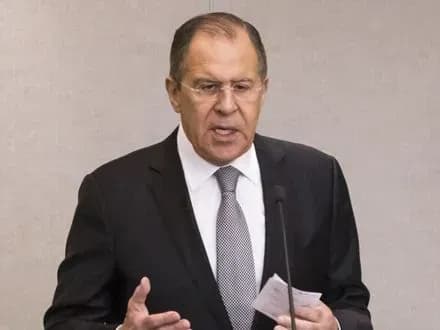 С.Лавров застеріг Захід від втручання в політичну ситуацію в Македонії