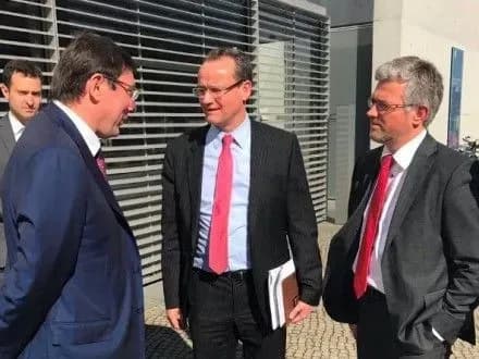 Ю.Луценко в Германии рассказал политикам о реформе украинского правосудия