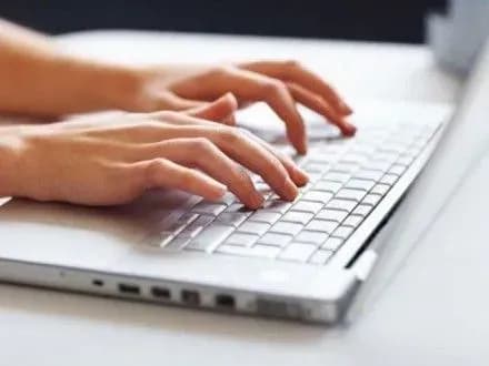 Закон щодо продовження строку е-декларування до 1 травня для нових декларантів набуває чинності завтра