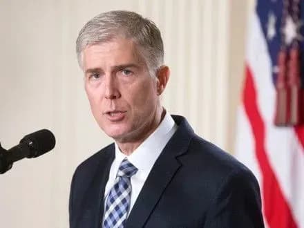 Нового суддю верховного суду США затвердив сенат