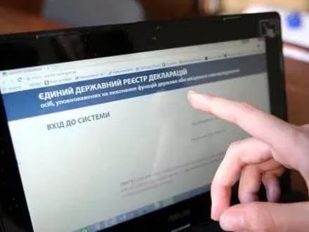 Кабмін найближчим часом планує внести до ВР законопроект щодо НАЗК - А.Парубій