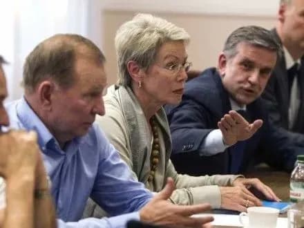 Контактна група домовилася про повне дотримання режиму тиші напередодні Великодня