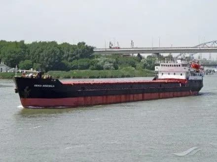 МНС РФ задіяло підводний апарат і вертоліт в пошуках уцілілих в катастрофі суховантажу