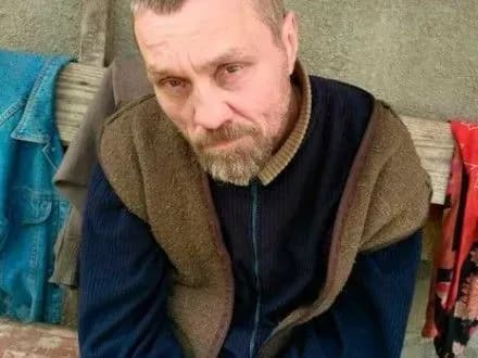 Полиция Житомира задержала вора, который прятался в диване