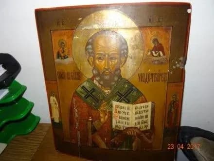 Старожитності, які везли з Німеччини, виявили львівські прикордонники