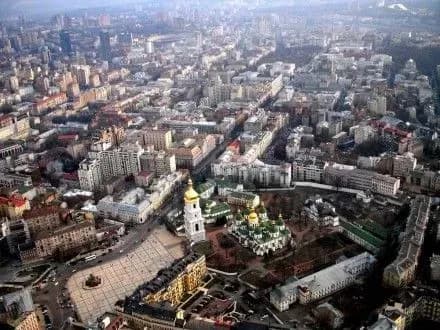 У Києві пройдуть невеликі дощі чергуватимуться із проясненнями.