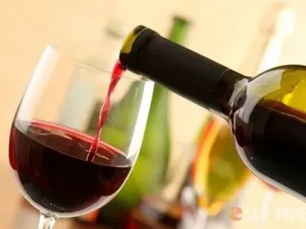 У світі подорожчало вино і скоротилися обсяги його реалізації