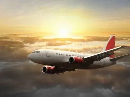 ОАЕ закрили повітряний простір для всіх рейсів в Катар і з країни