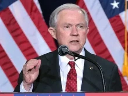 Генпрокурор США Джефф Сешнс дасть свідчення в Сенаті