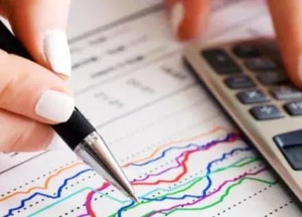 Скорочення держборгу до 55% ВВП можливе лише за рахунок економічного зростання - експерт