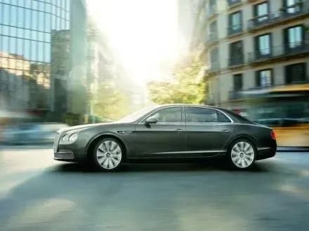 Податківець часів О.Клименка мав чотири квартири та їздив на Bentley