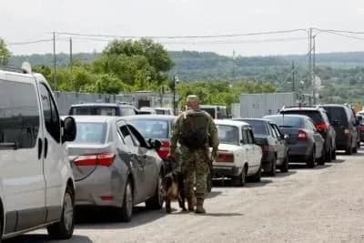 Понад 44 тис. осіб перетнули КПВВ в зоні АТО минулої доби